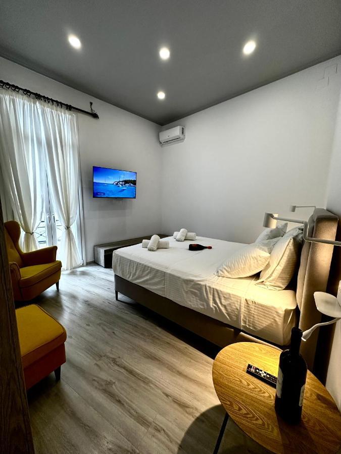 Travelers Luxury Suites, Studios & Apartments Corfu  Ngoại thất bức ảnh
