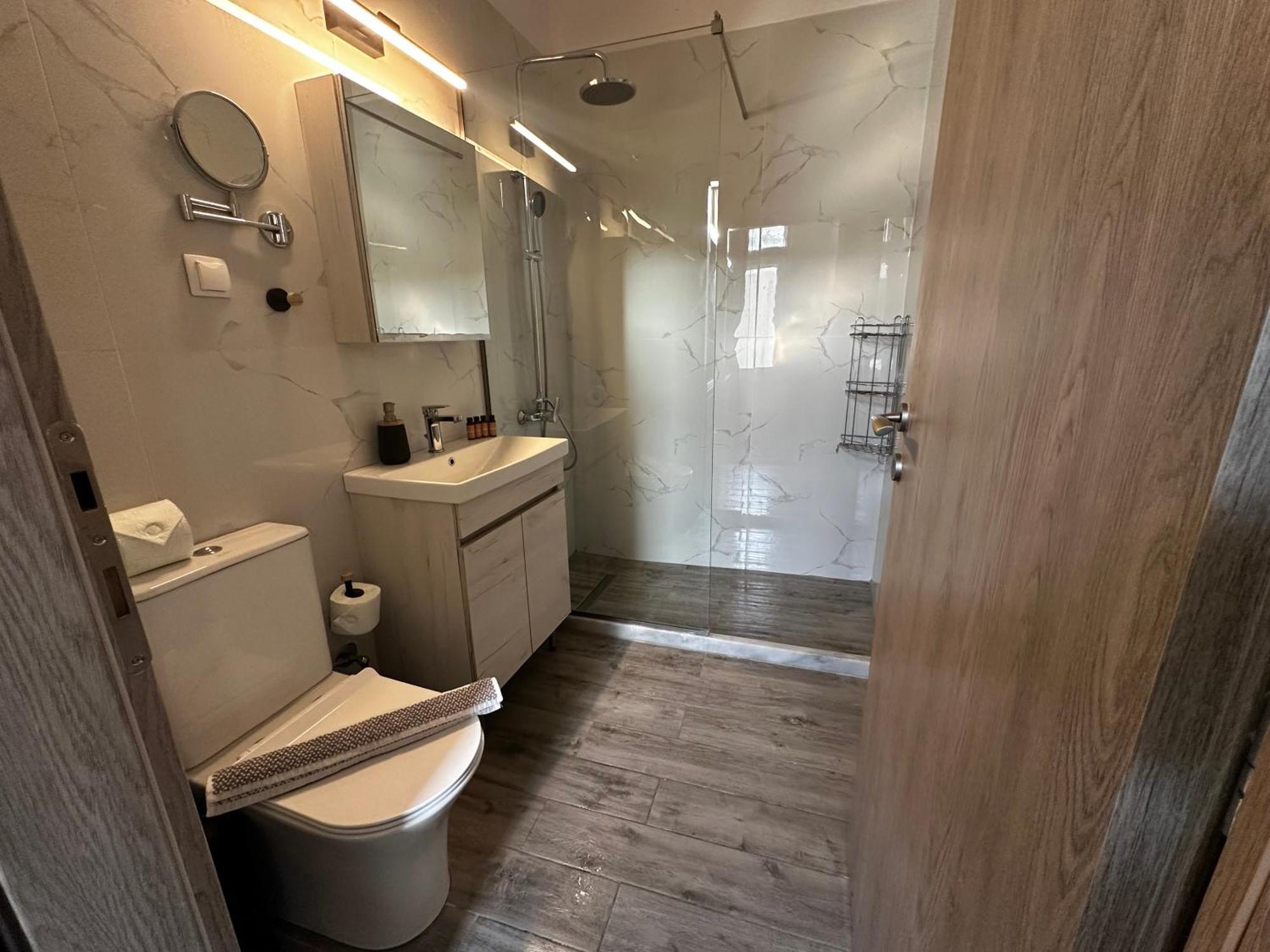Travelers Luxury Suites, Studios & Apartments Corfu  Ngoại thất bức ảnh