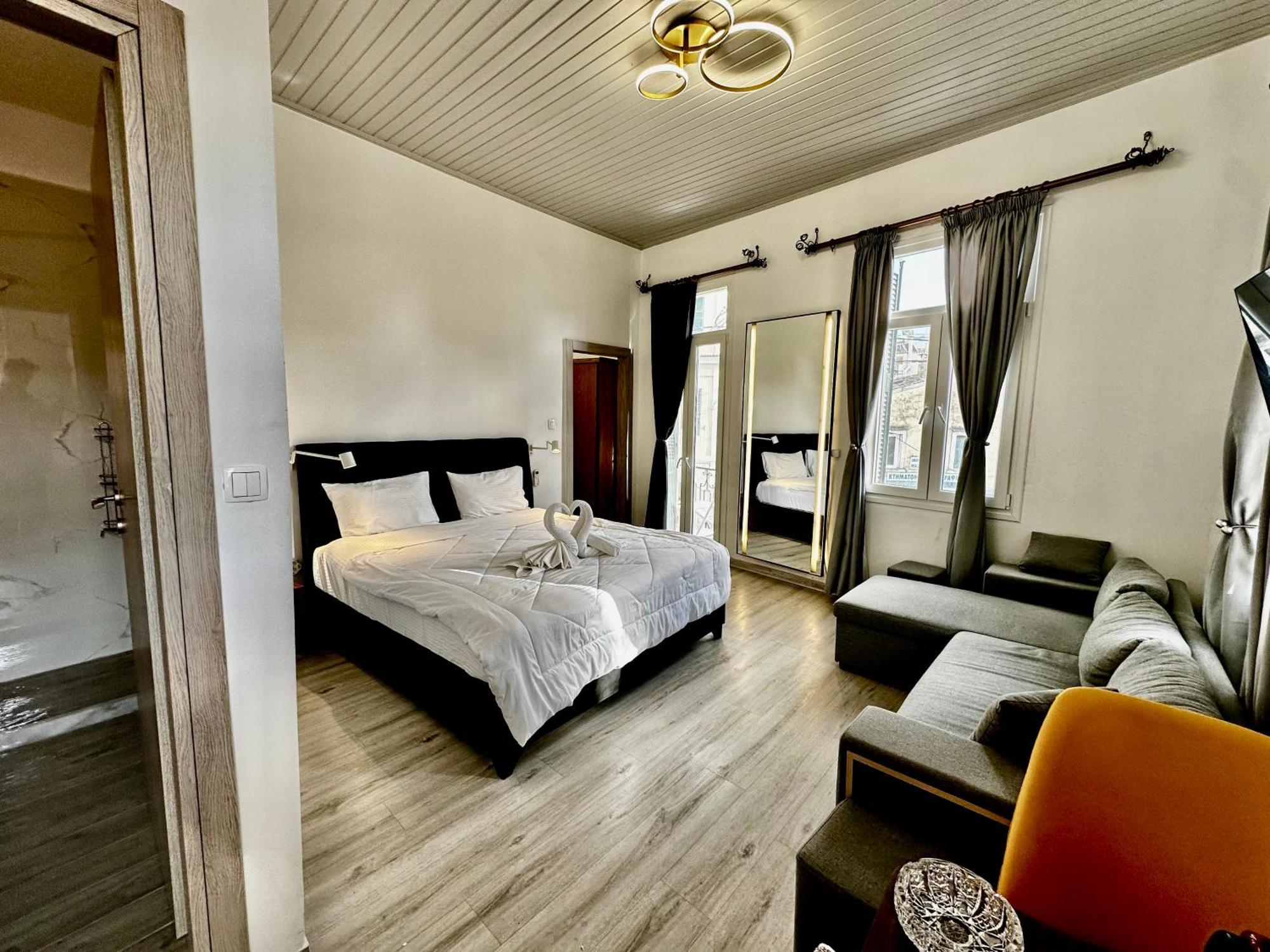 Travelers Luxury Suites, Studios & Apartments Corfu  Ngoại thất bức ảnh
