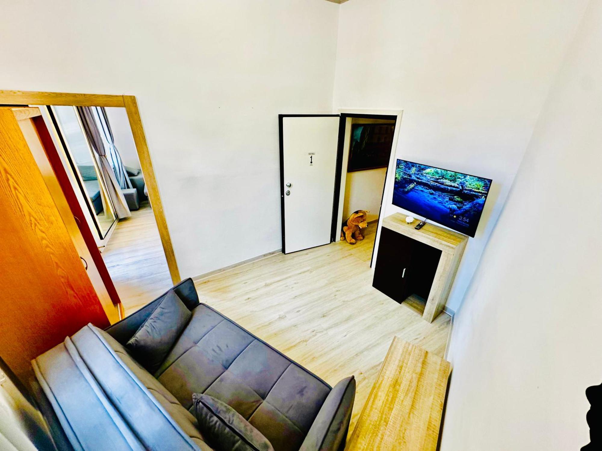 Travelers Luxury Suites, Studios & Apartments Corfu  Ngoại thất bức ảnh